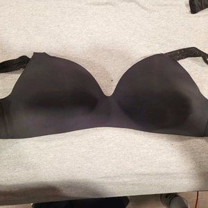 Victoria's Secret T-Shirt Bra 36DD